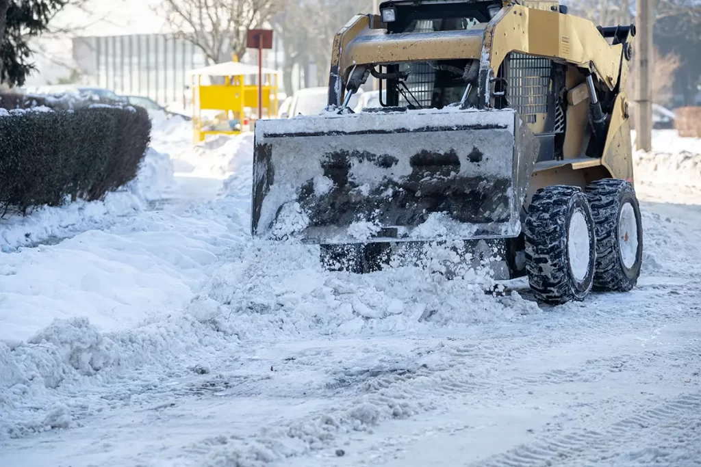 Commercial property with clear, snow-free driveways and entrances