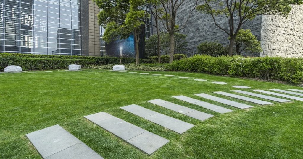commercial landscaping service seffner florida